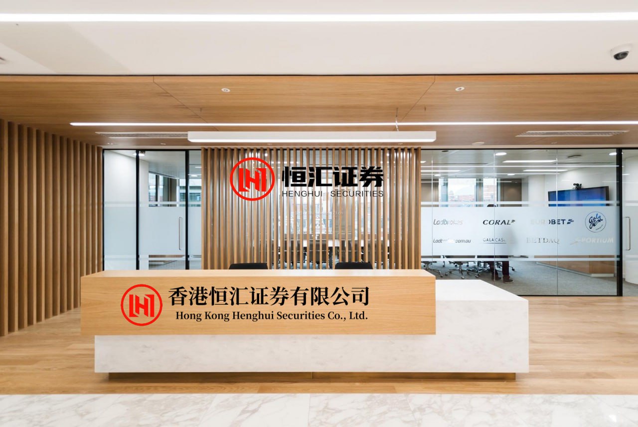 淘配网 广州72名劳动模范、8名先进工作者、40个先进集体获表彰